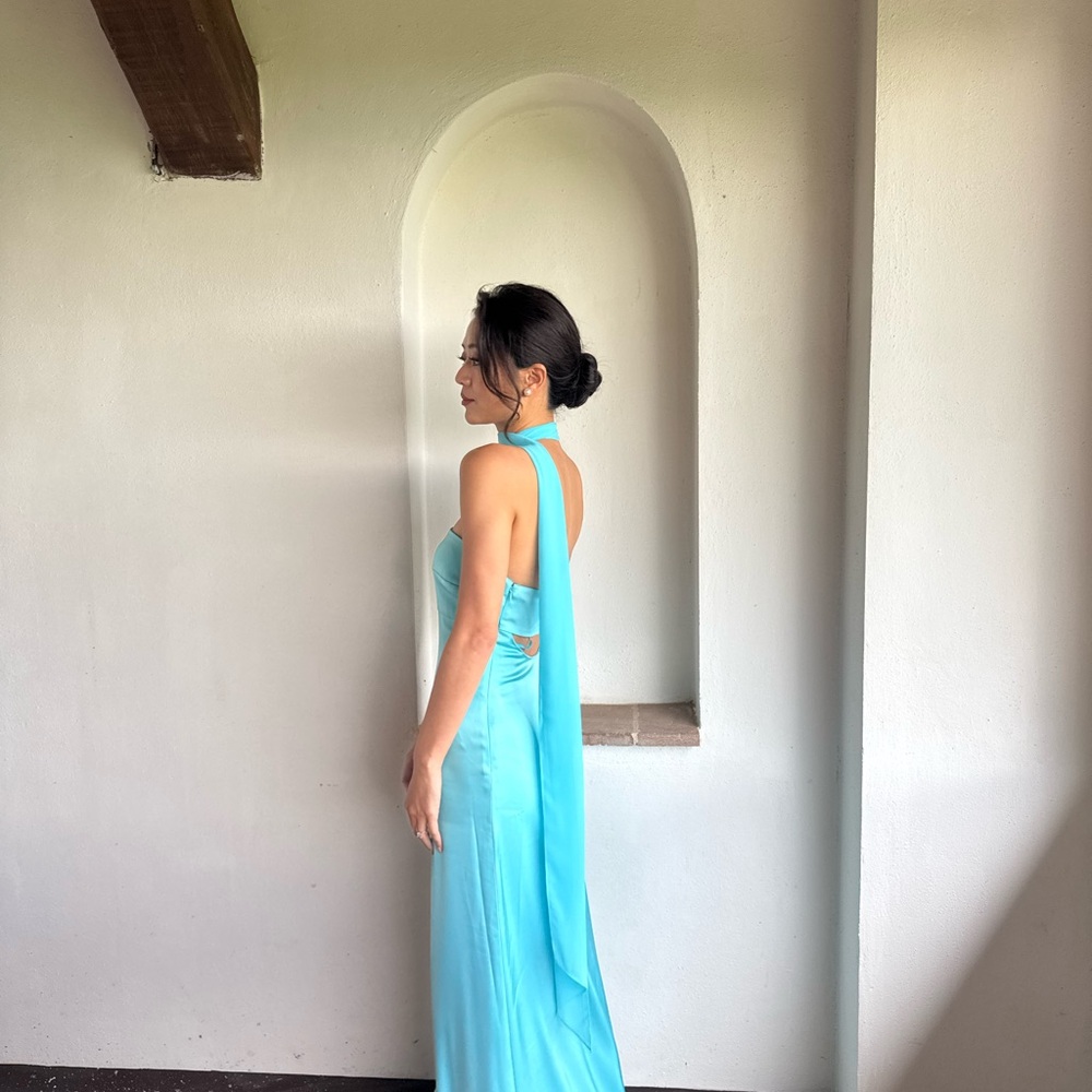 Chic Backless Turquoise Dress